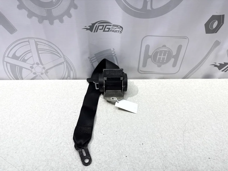 Ремень безопасности задний BMW 1 2005 E87