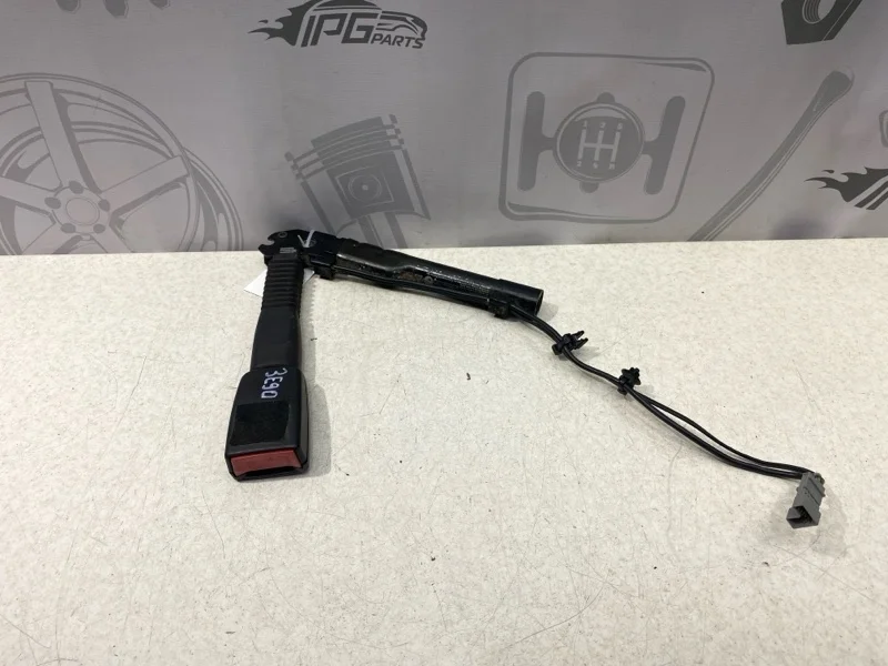 Замок ремня безопасности передний правый BMW 3 2006 E90