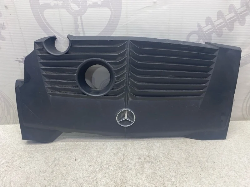 Декоративная крышка двигателя Mercedes-benz 2016 W246