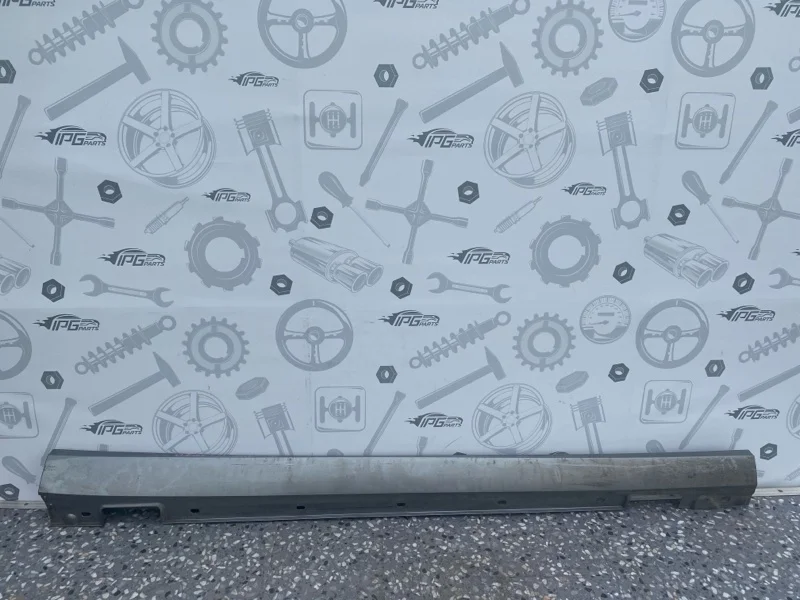 Накладка порога правая Mercedes-benz 2014 W212