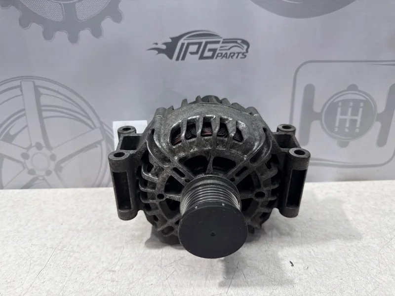 Генератор Mercedes-benz 2010 W204