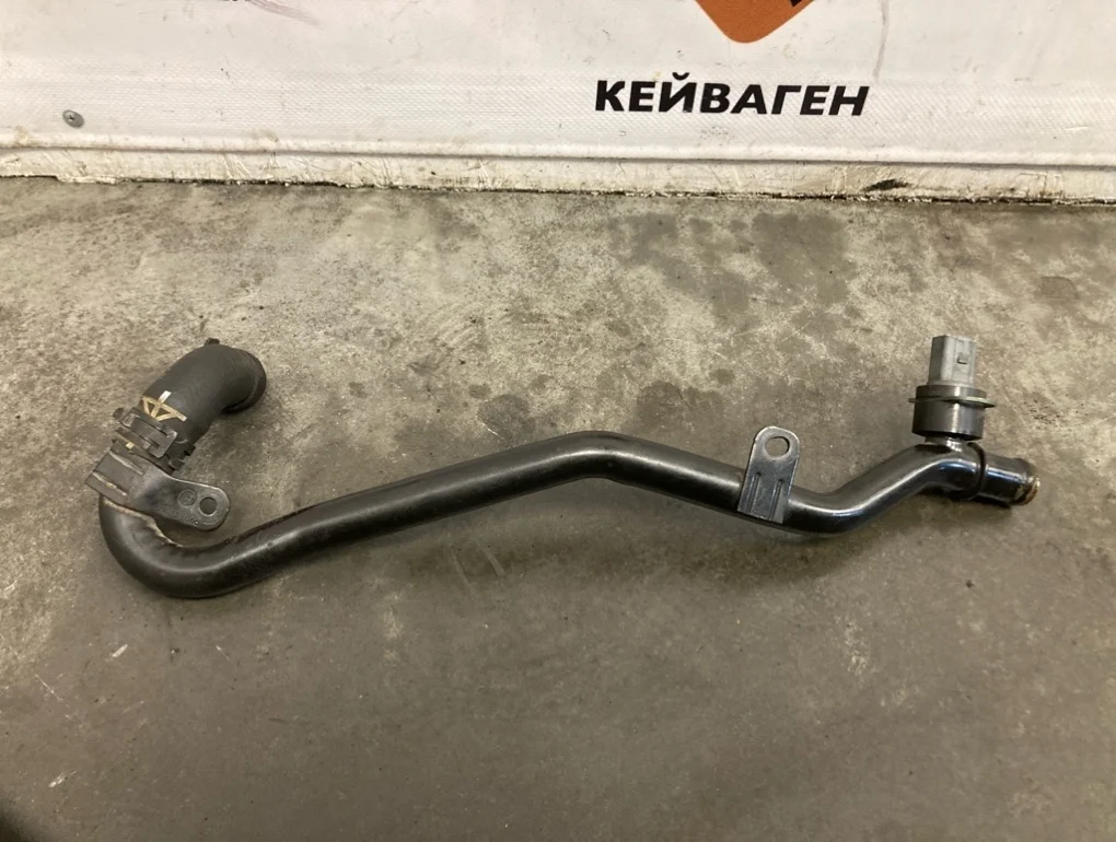 Трубка охлаждения Volkswagen Passat 2009 B6