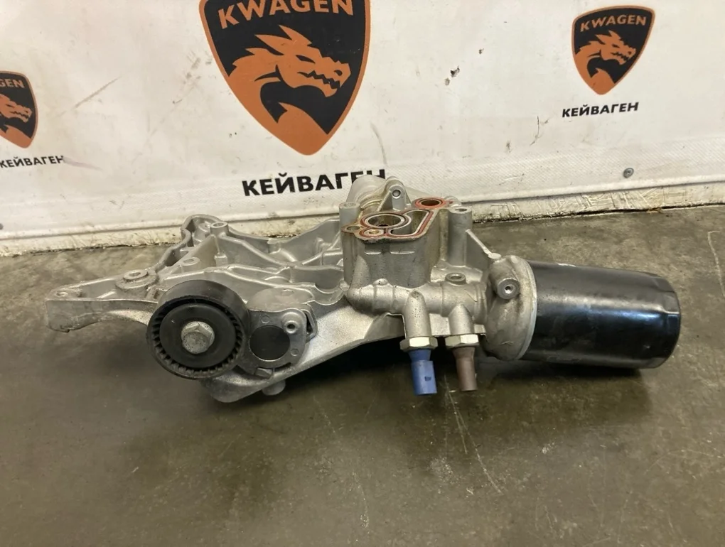 Корпус масляного фильтра теплообменником Volkswagen Tiguan 2011 5N