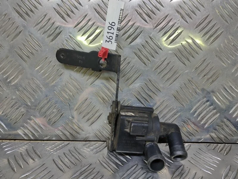 Водяной насос (помпа) Volkswagen Passat CC