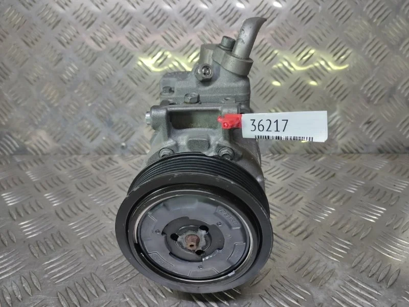 Компрессор кондиционера Volkswagen Passat B7