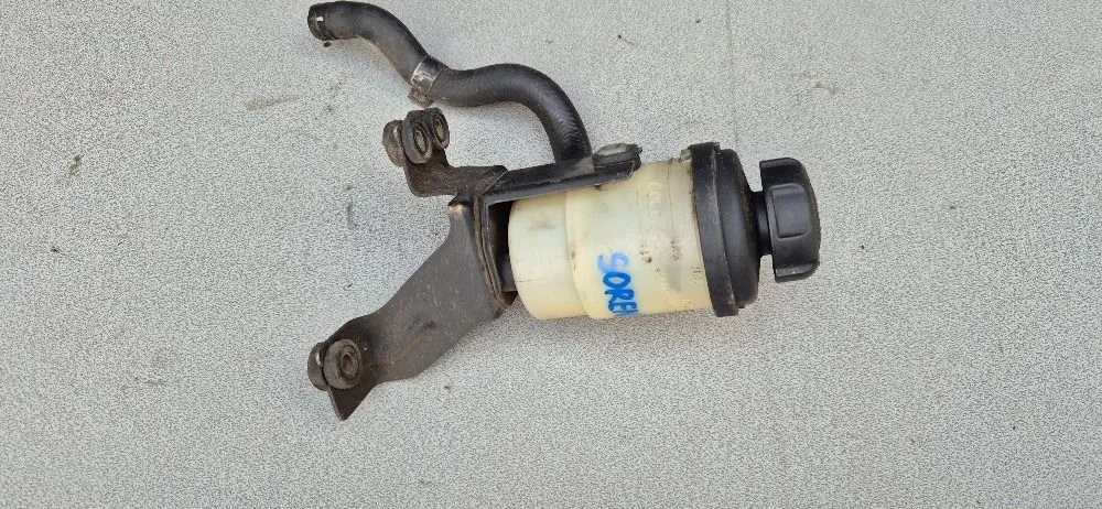 Бачок гидроусилителя  Kia Sorento (JC) 2002-2009