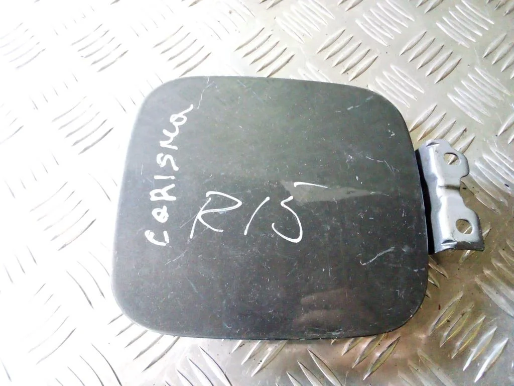 Лючок бензобака MITSUBISHI CARISMA I рестайлинг (