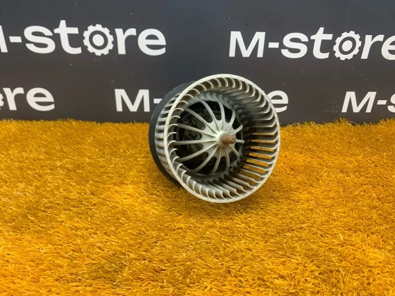 Мотор печки Volvo Xc60 2013 6G9N18D413AA DZ47 B4204T7