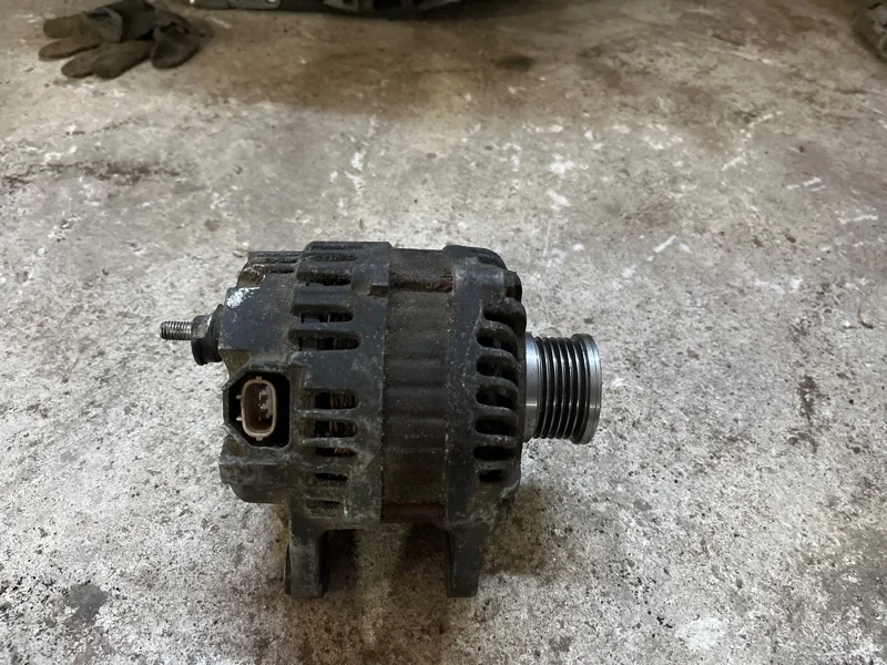 Генератор Nissan Qashqai 2010 J10E