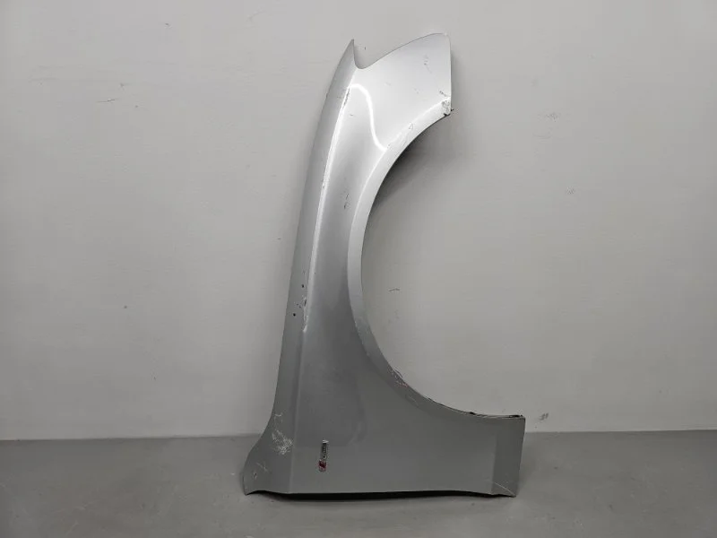 Крыло Audi A4 B8