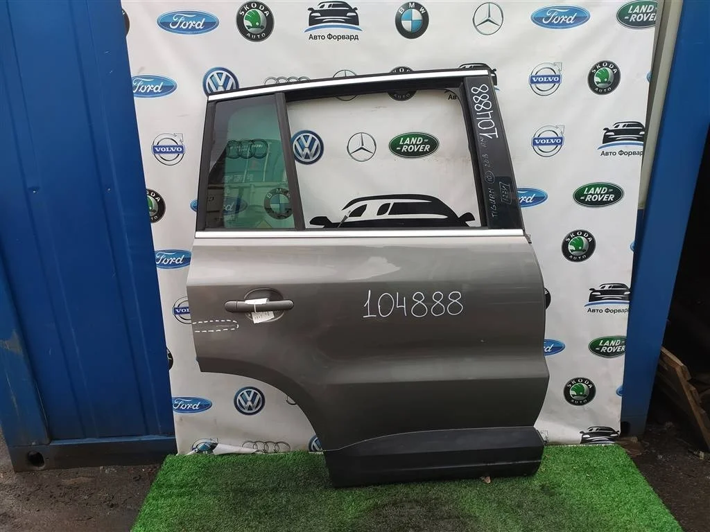 Дверь задняя правая VW Tiguan 2008-2017 5N0833056A
