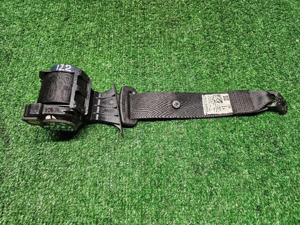 Ремень безопасности задний правый Volkswagen Polo