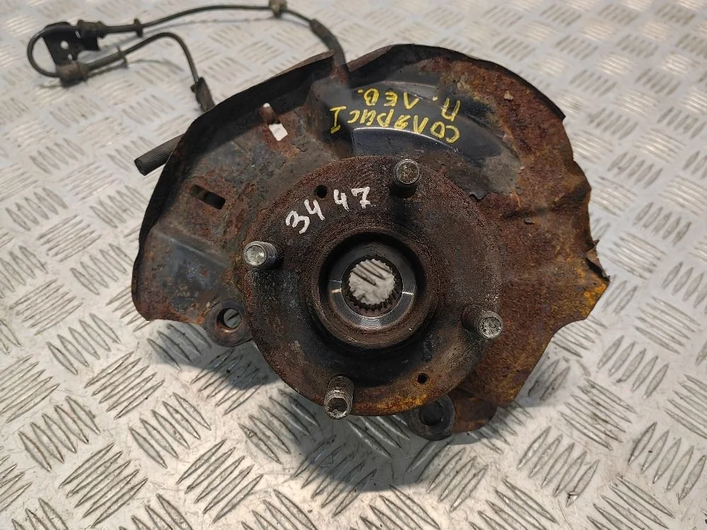 Кулак поворотный передний левый Hyundai Solaris I