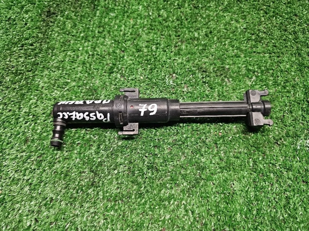 Форсунка омывателя фары VW Passat CC