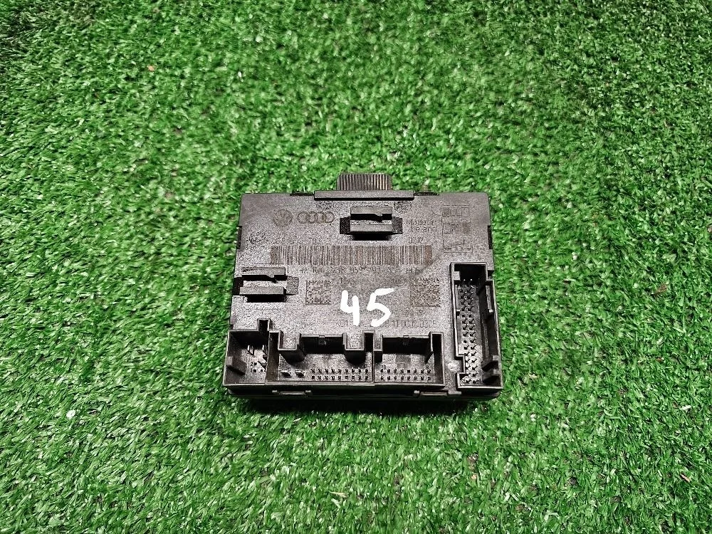 Блок управления передней левой двери Audi A6 C7