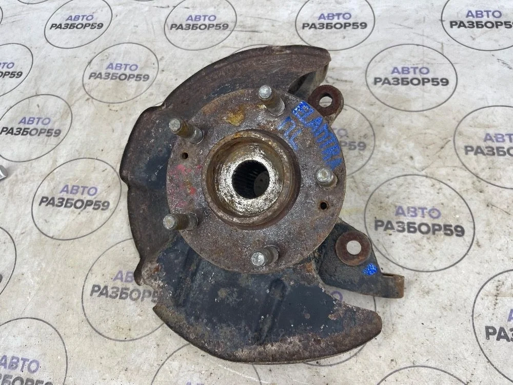 Кулак поворотный передний левый Hyundai Elantra IV (2006—2011)