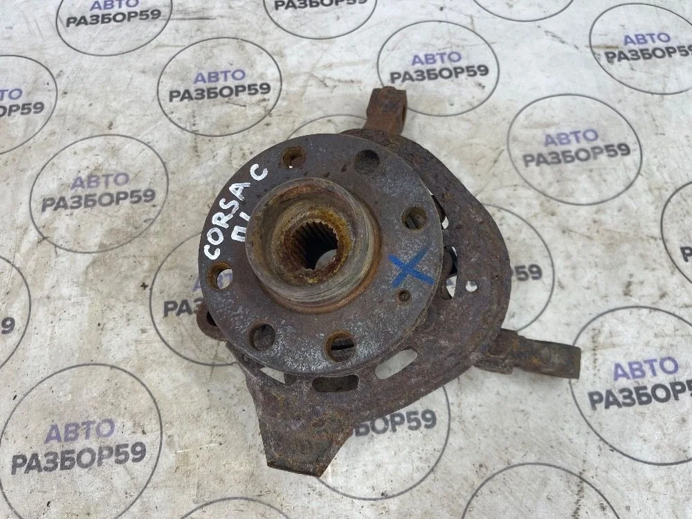 Кулак поворотный передний левый Opel Corsa C (2000—2003)