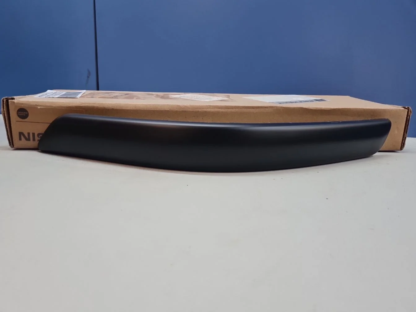 Молдинг заднего бампера правый для Nissan Tiida C11 2004-2013