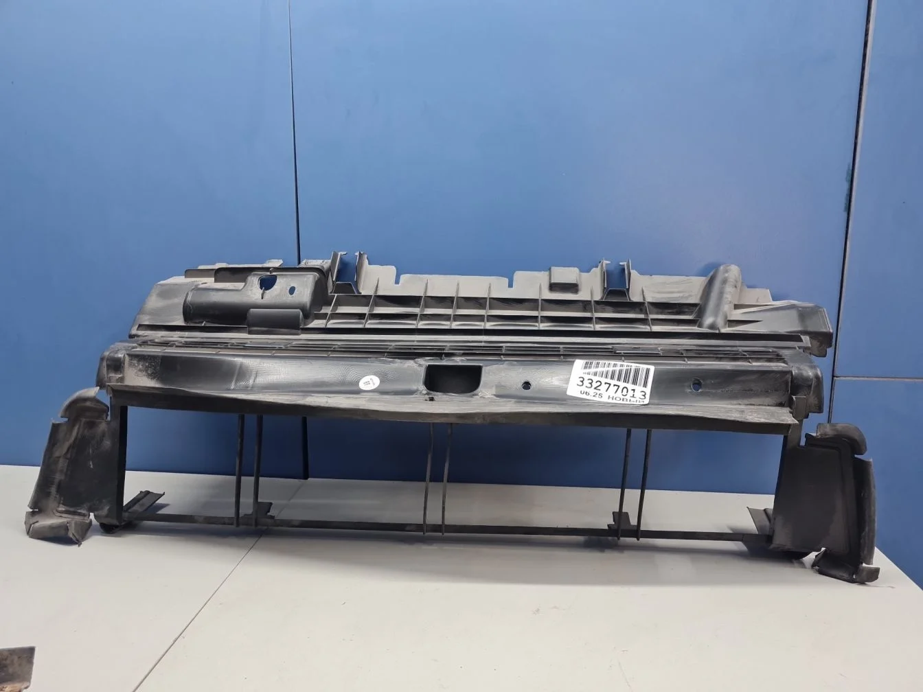 Дефлектор радиатора нижний для Mercedes C-klasse W204 2007-2015