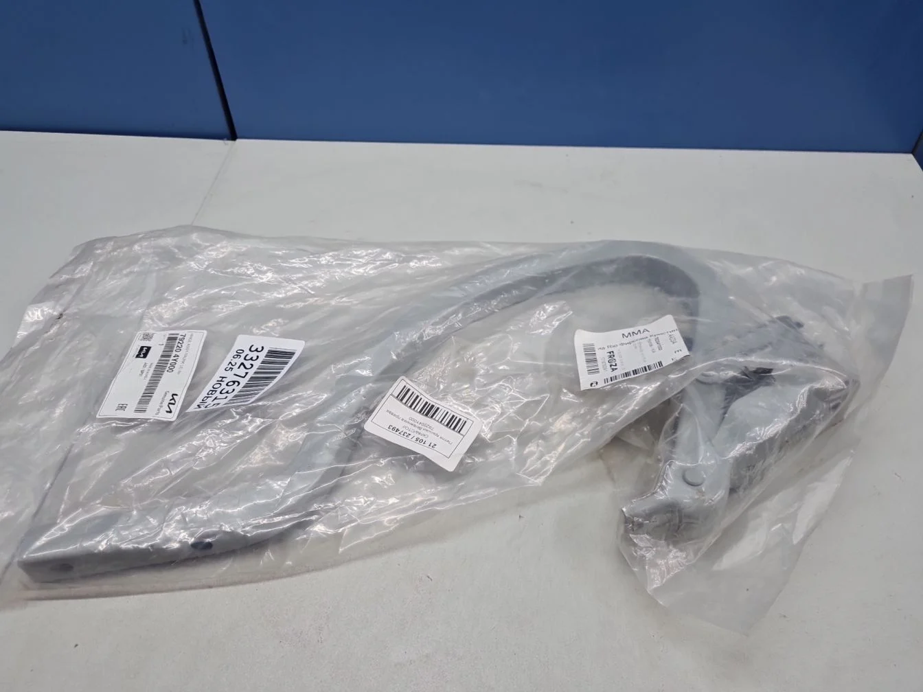 Петля крышки багажника правая для KIA Rio 3 2012-2017