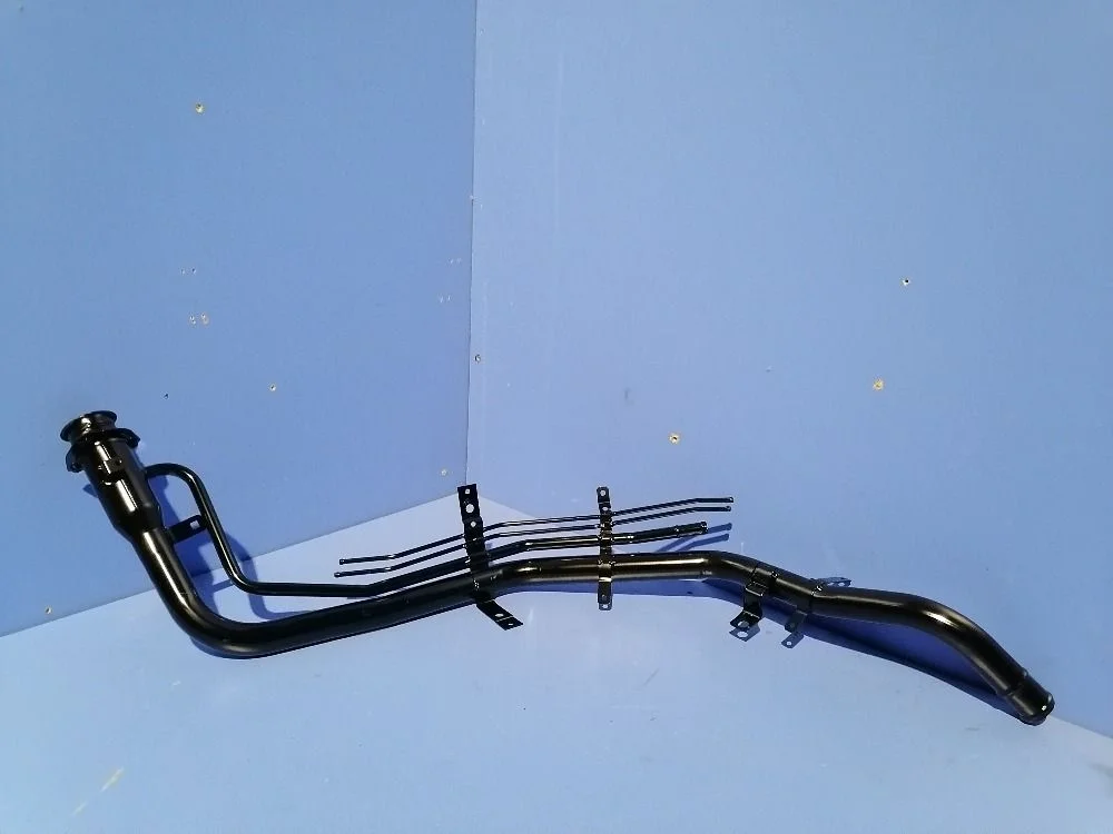 Горловина топливного бака Mitsubishi Pajero IV (2006—2011) MR959772