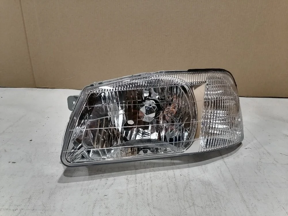 Фара левая Hyundai Accent II (1999—2012) 9210125010