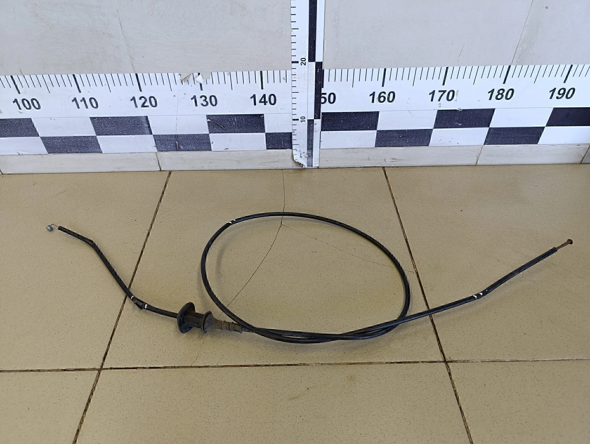 Трос открывания капота Astra H / Family 2004-2015