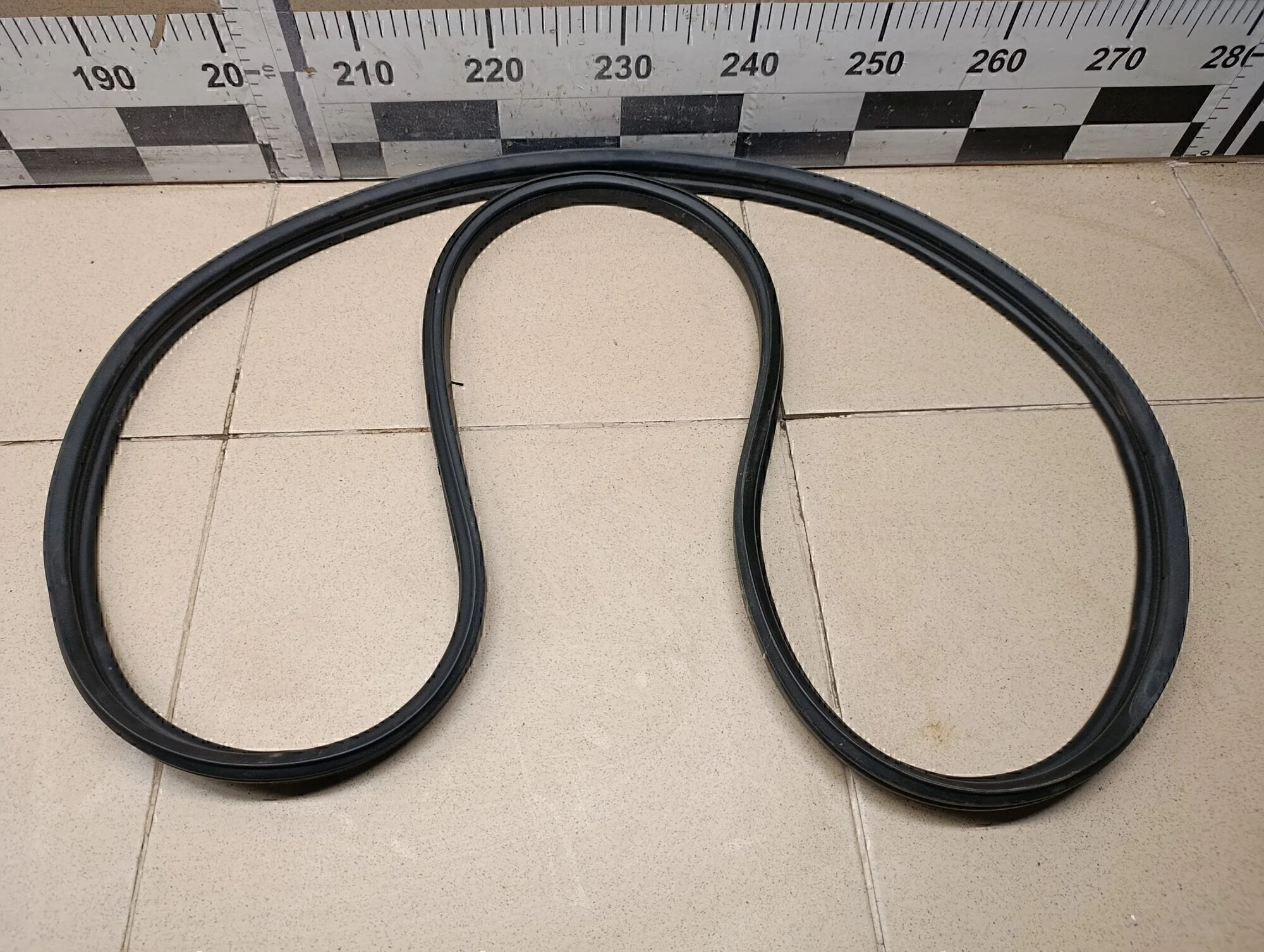 Уплотнитель багажника Lancer (CX,CY) 2007>