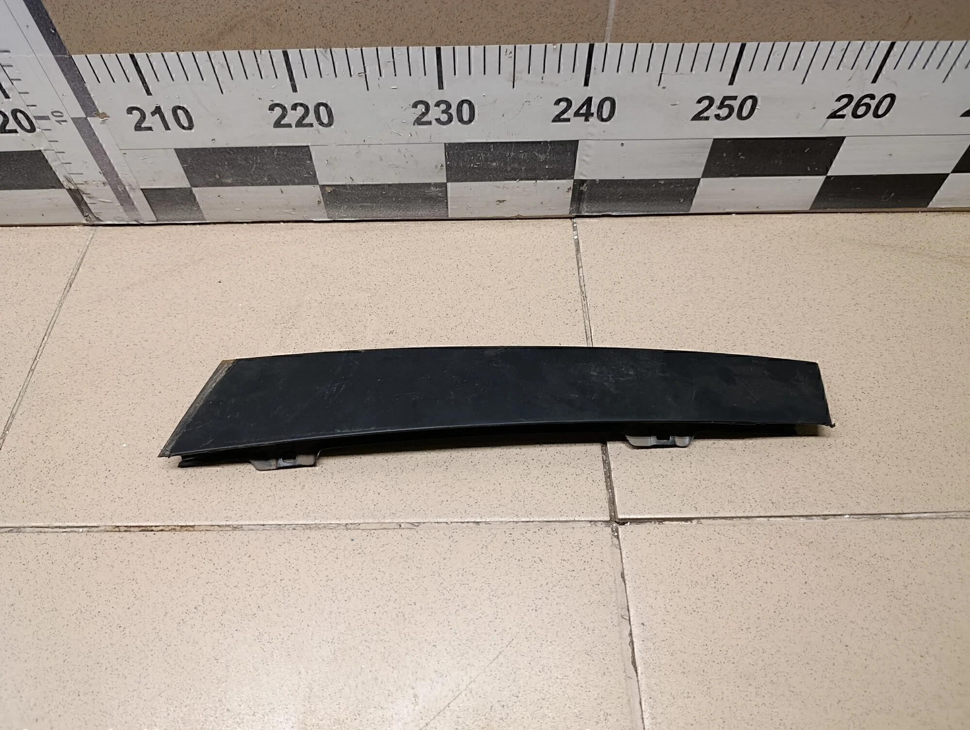 Накладка двери передней правой Jetta 2006-2011