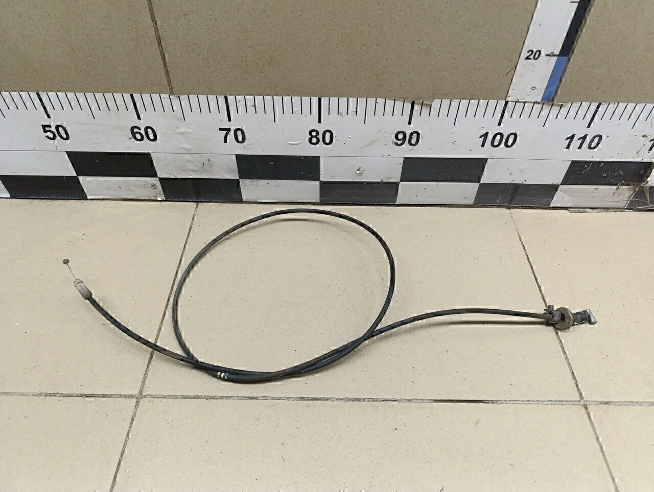 Трос открывания капота Tucson 2004-2010