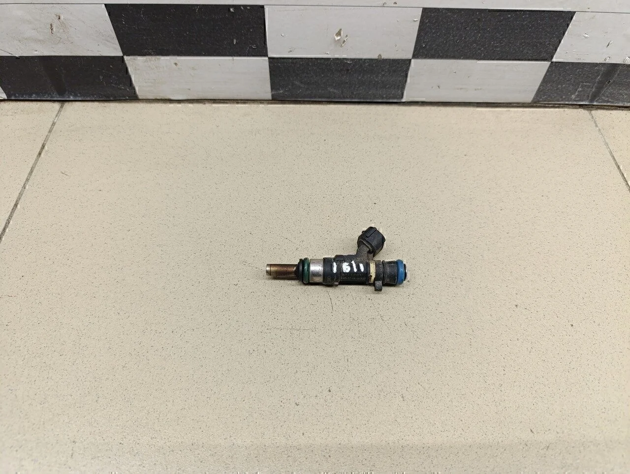 Форсунка инжекторная электрическая ASX 2010-2016