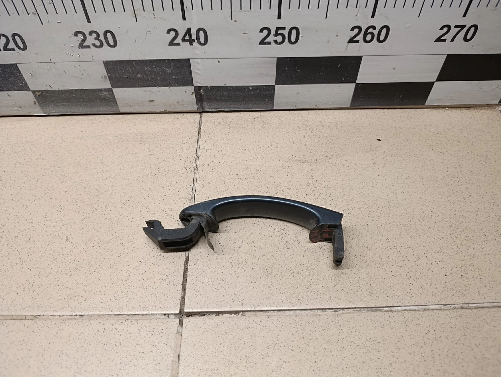 Ручка двери передней наружная левая Jetta 2006-2011