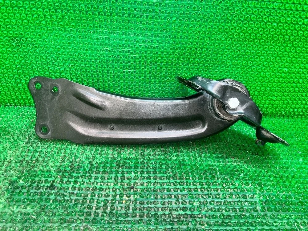 Рычаг задний правый продольный VW Tiguan / Тигуан Passat B7 (2010—2015) В наличии