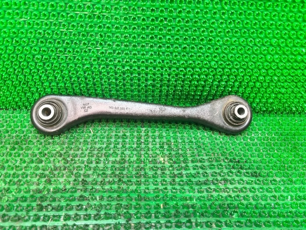 Рычаг задний левый 1K0501529F A3 8P рестайлинг (2004—2008) В наличии