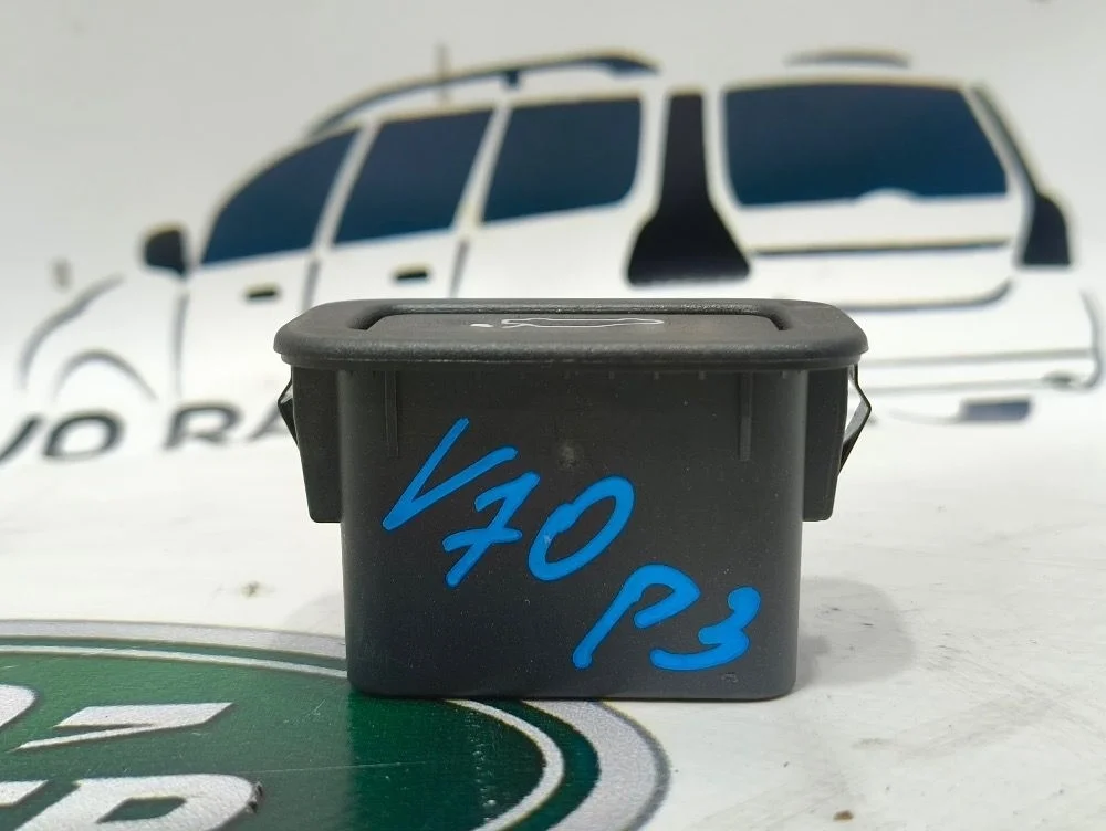 Кнопка закрывания багажника Volvo S60 XC60 V70 P3 XC70 II рестайлинг (2013—2016)