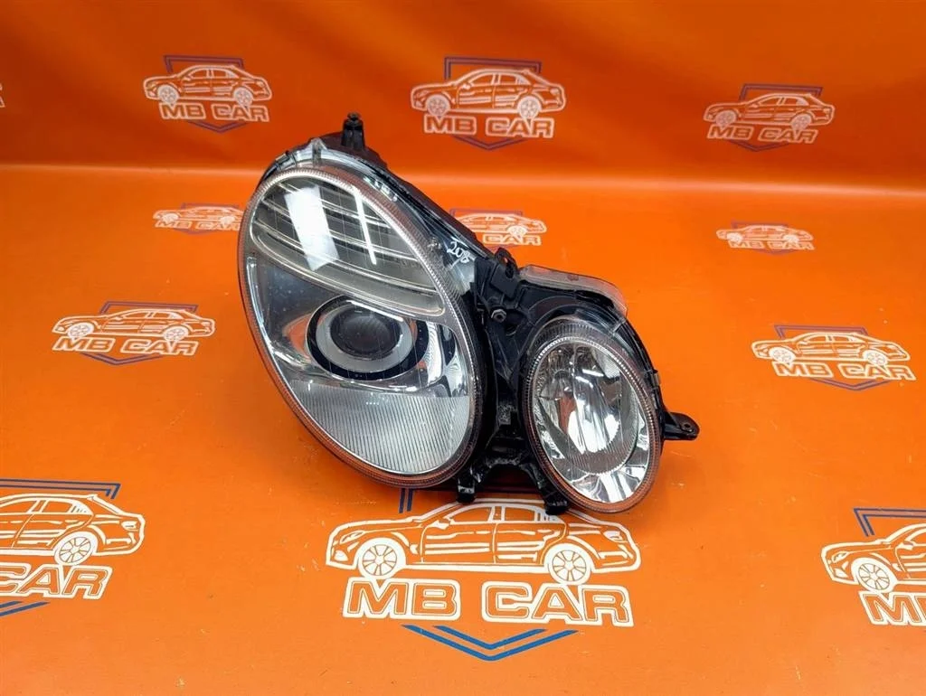 Фара правая Mercedes-Benz