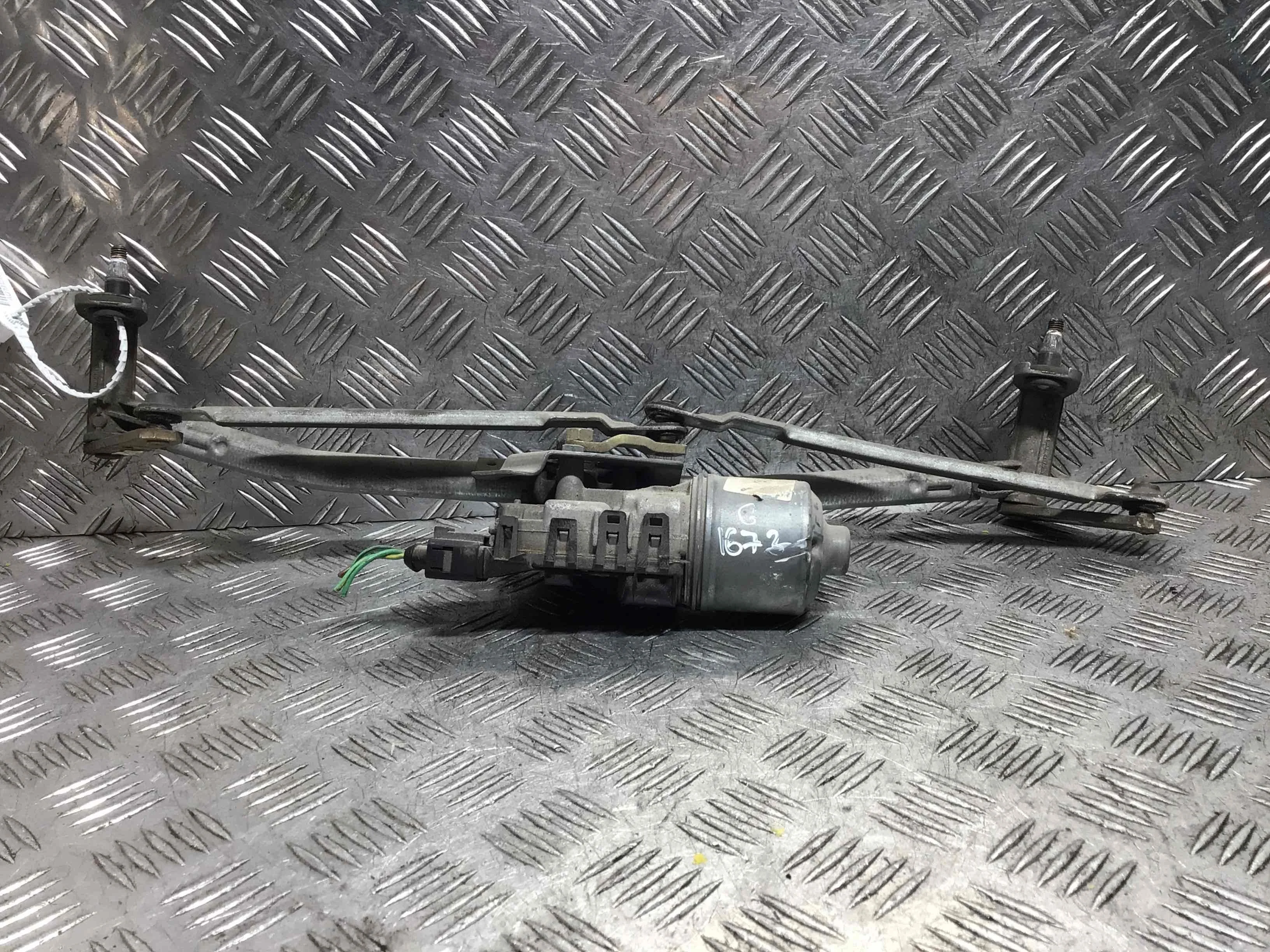 Механизм стеклоочистителя (трапеция дворников) Volkswagen Golf 4 поколение (1997-2004) бензин 1.6 i Механика Х/б