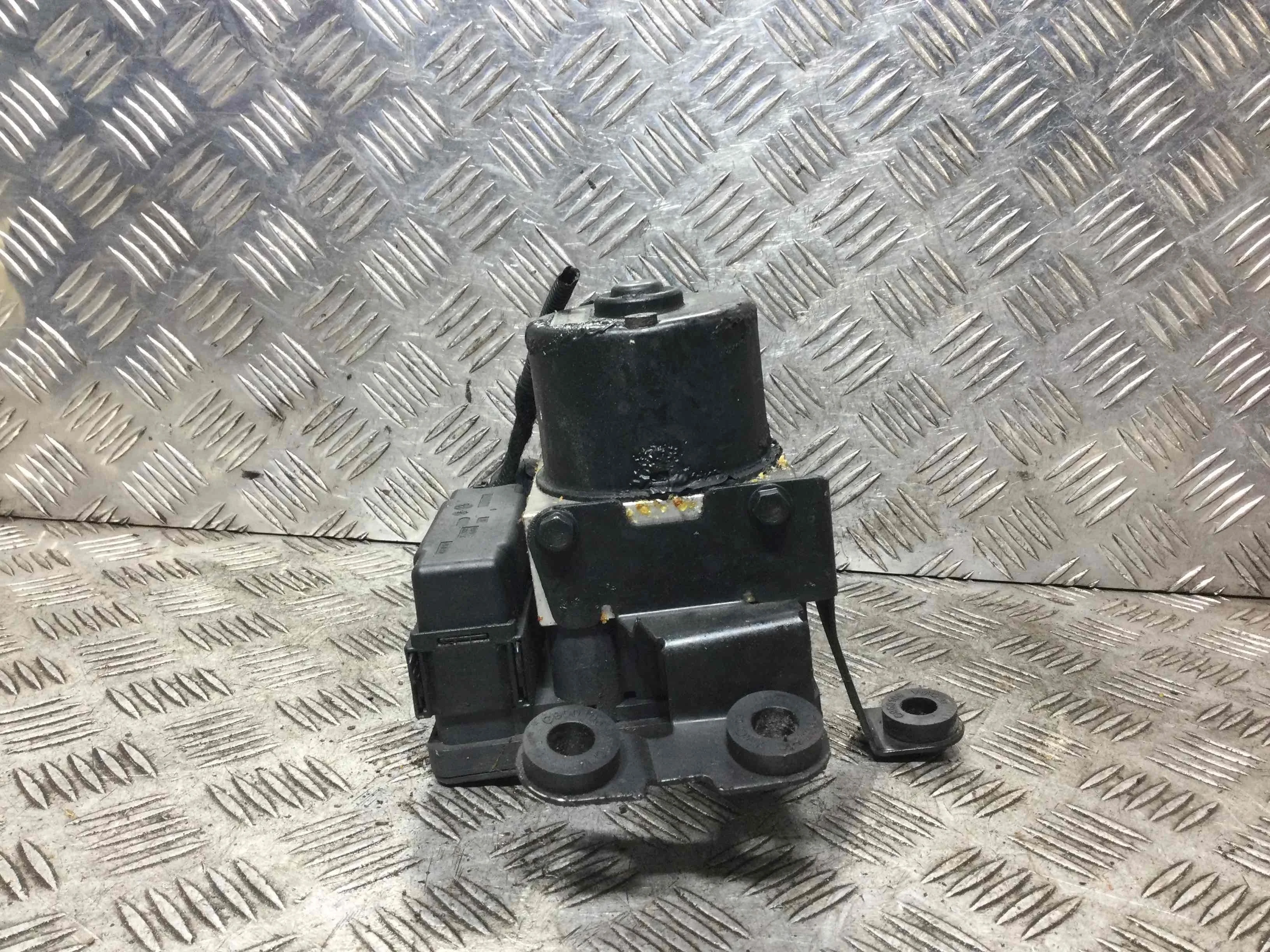 Блок ABS Audi A3 8P (2003-2005) дизель 1.9 TDI Механика Х/б