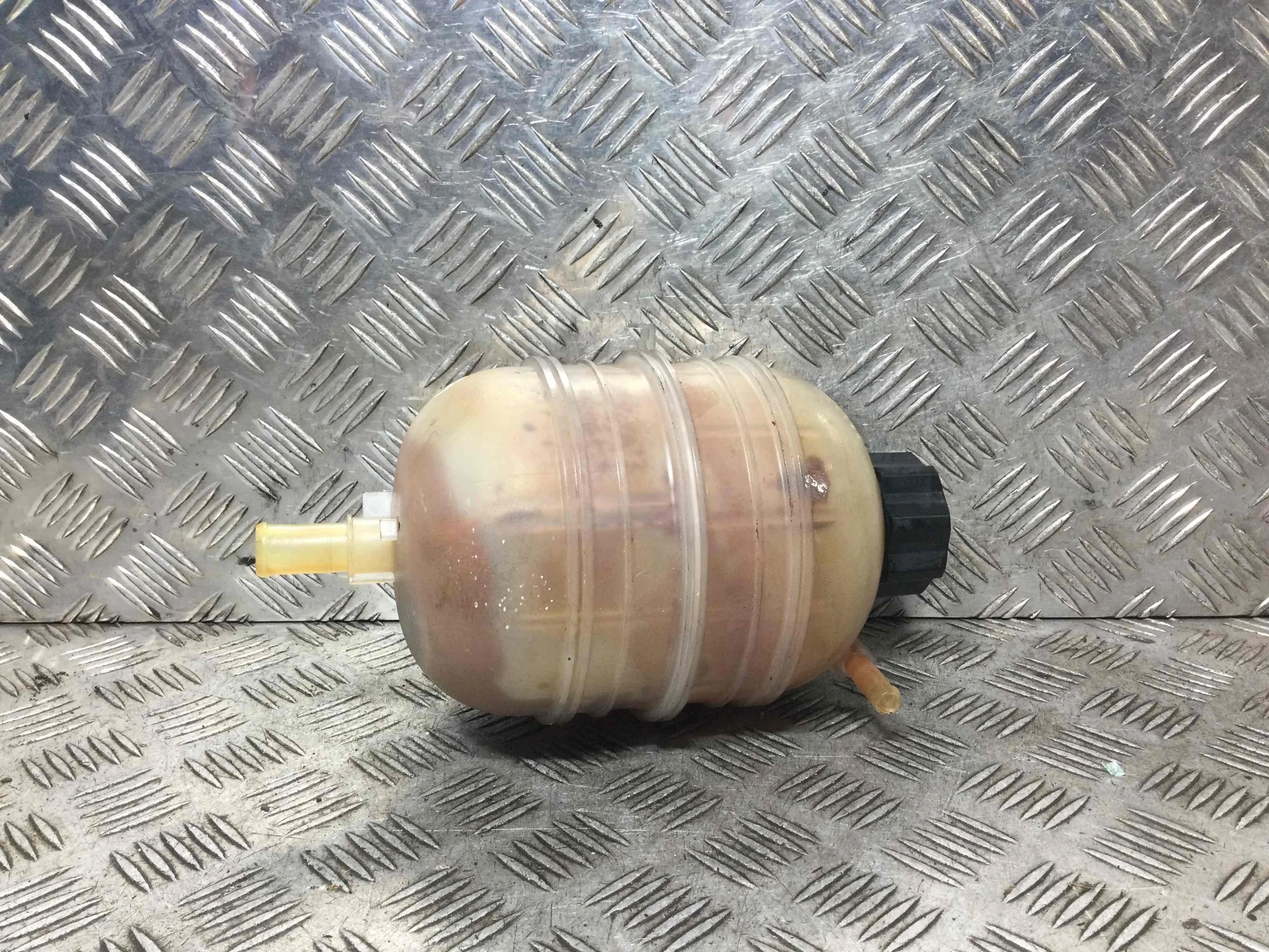 Бачок расширительный Peugeot 206 1 поколение (1998-2003)  1.6 i Механика Х/б