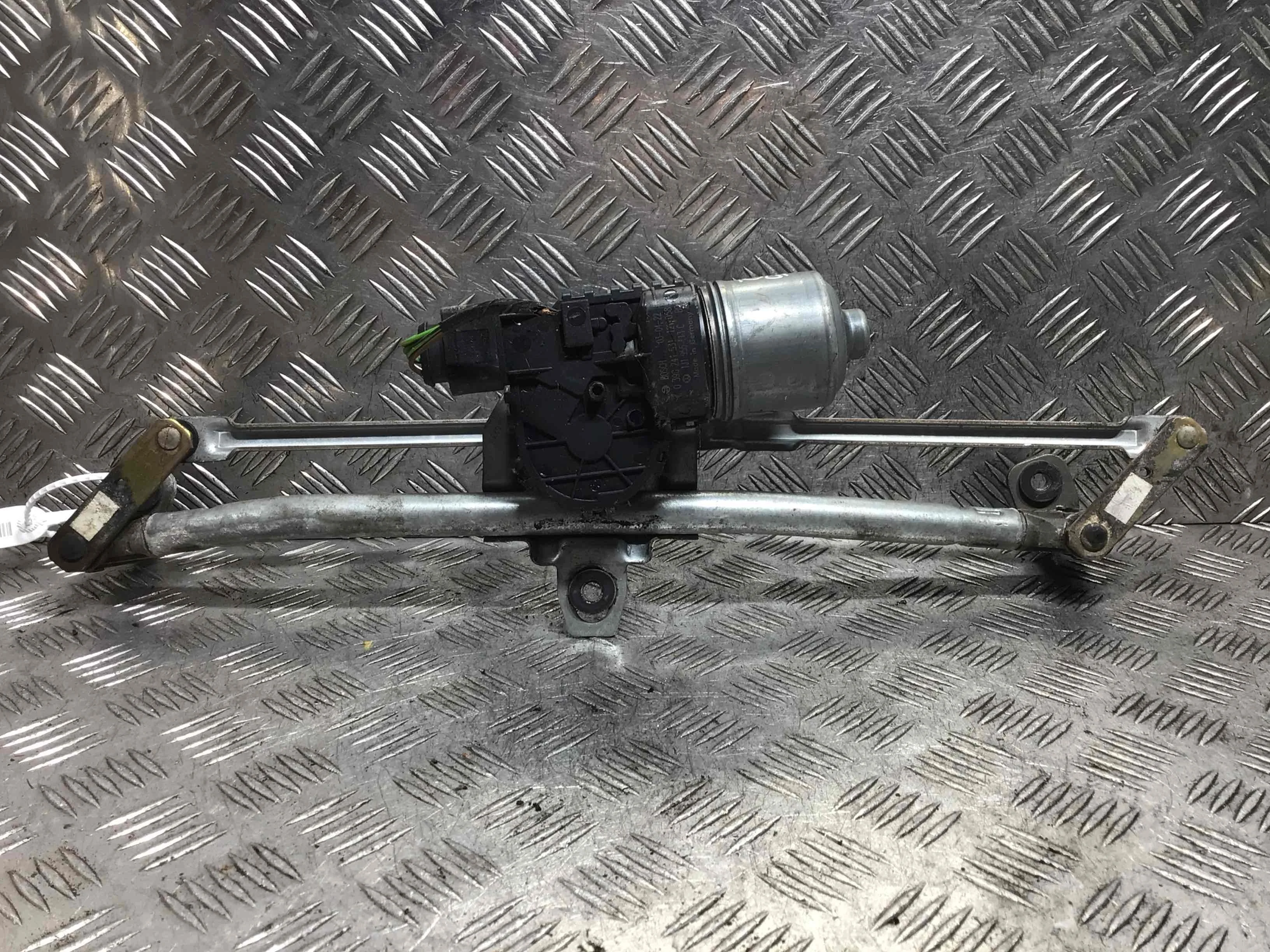 Механизм стеклоочистителя (трапеция дворников) Volkswagen Golf 4 поколение (1997-2004) бензин 1.4 i Механика Х/б