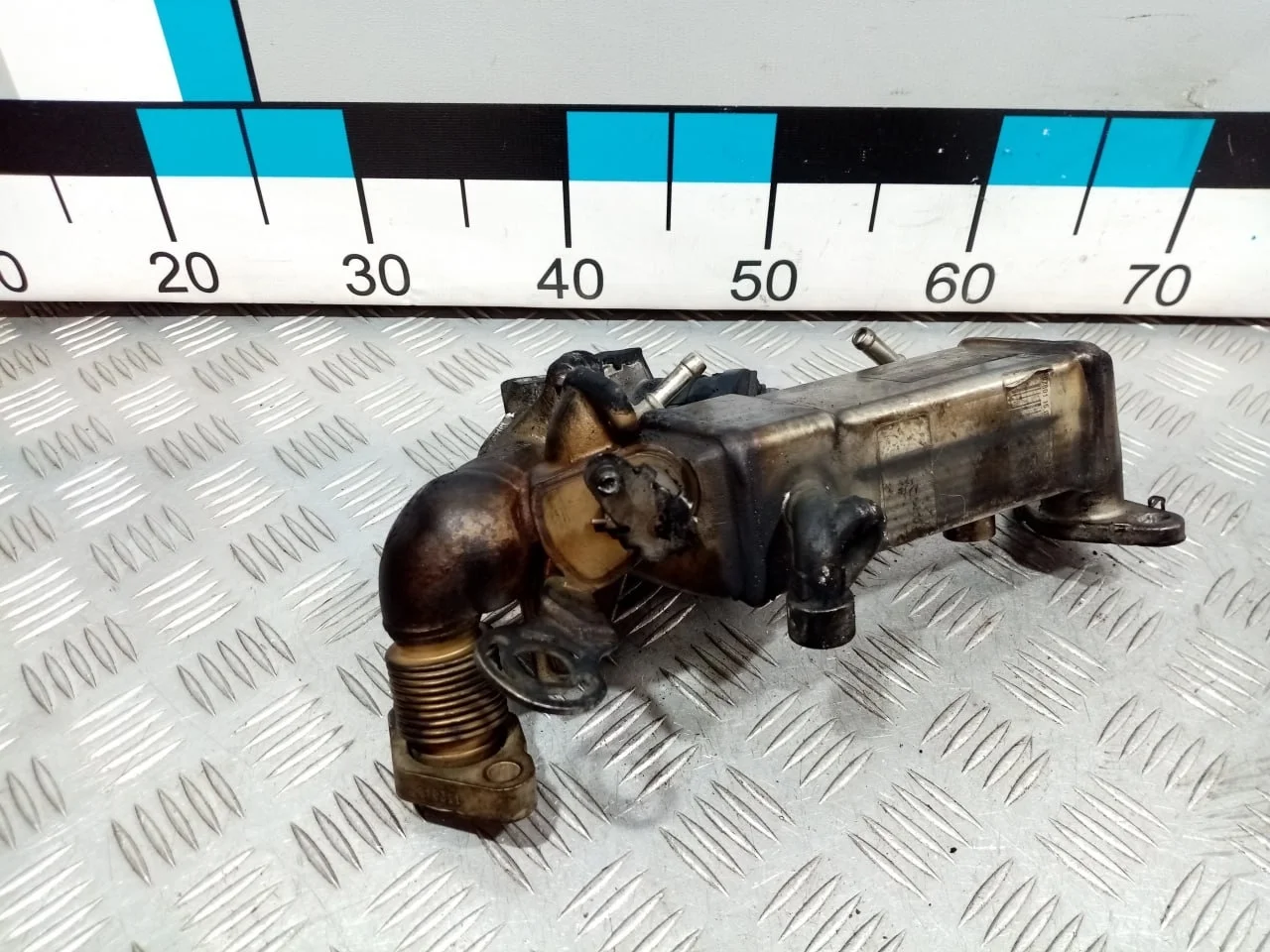 [Б/У] Радиатор системы EGR - (Состояние: в сборе с клапаном EGR 11717810871) [ХОРОШЕЕ] [Код: 00633425 ]