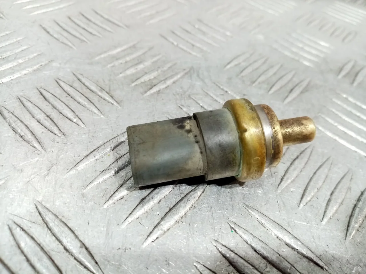 [Б/У] Датчик температуры охлаждающей жидкости [Код: 00632719 ]