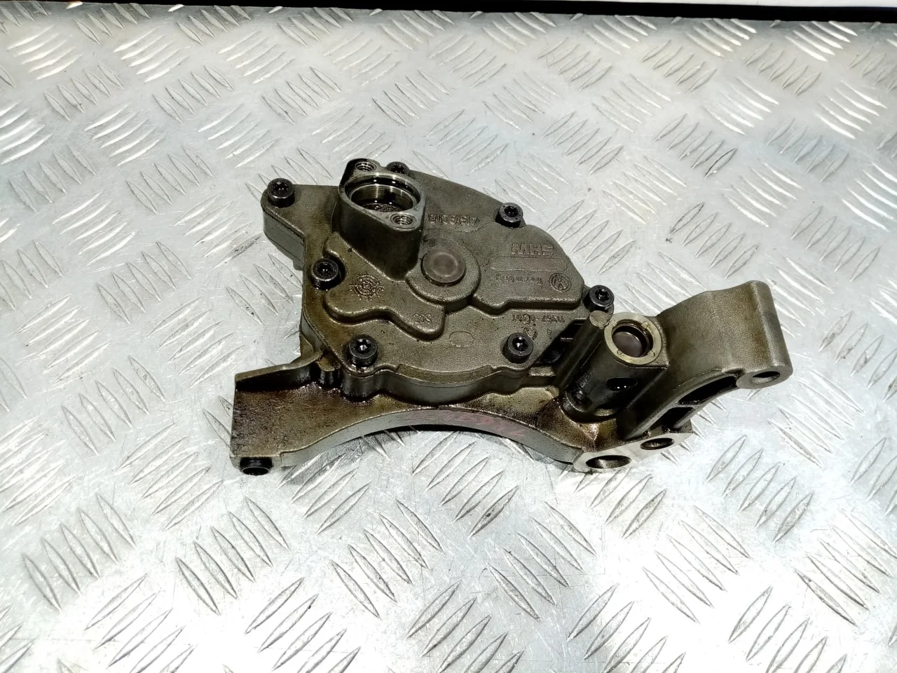 [Б/У] Масляный насос [Код: 00630906 ]