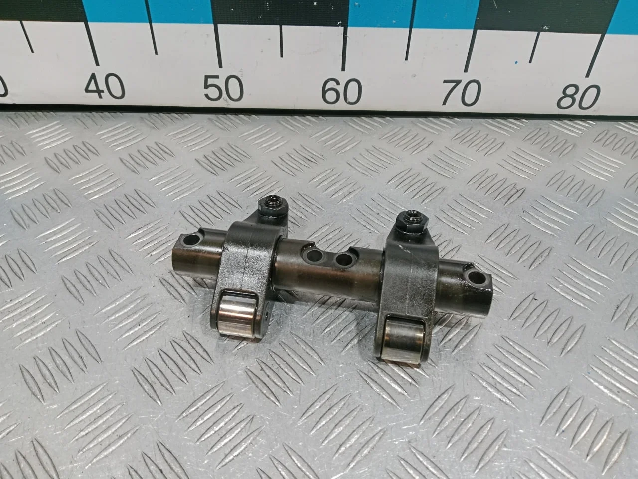 [Б/У] Ось коромысел [Код: 00632371 ]