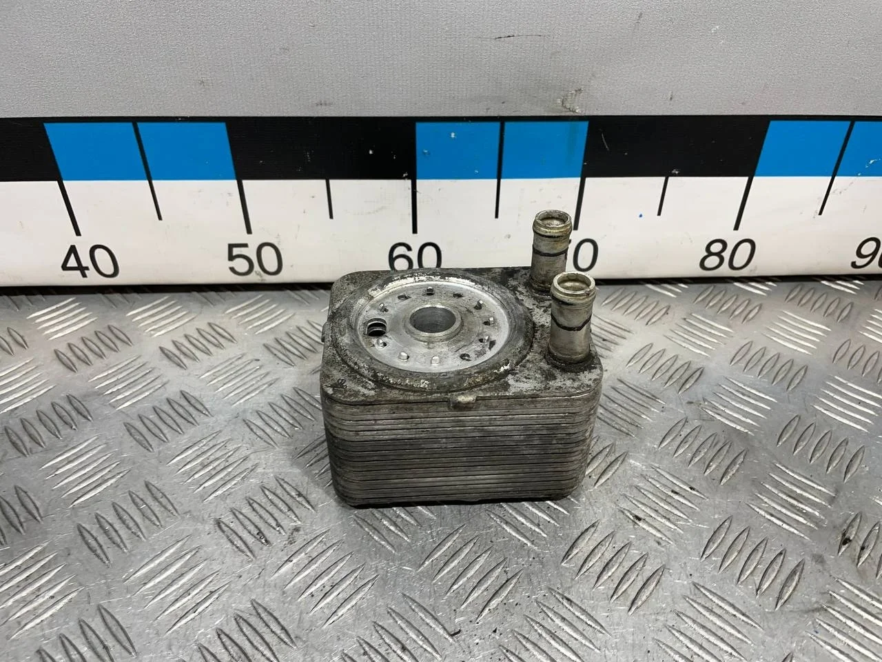 [Б/У] Радиатор масляный VAG [Код: 00632470 ]