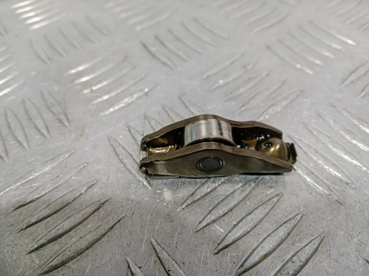 [Б/У] Рокер клапана VAG [Код: 00633150 ]