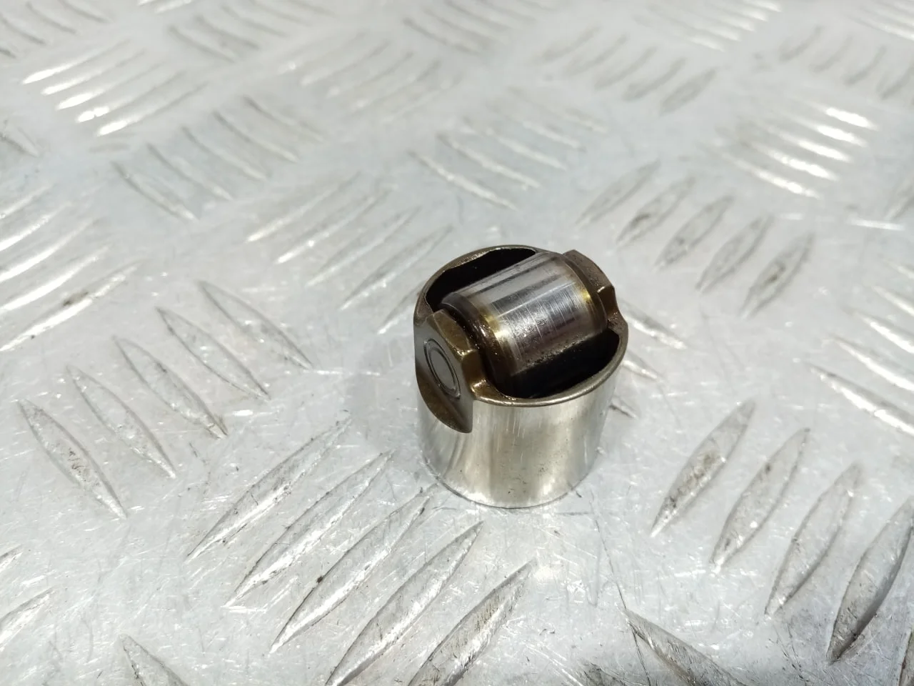 [Б/У] Толкатель ТНВД [Код: 00630977 ]