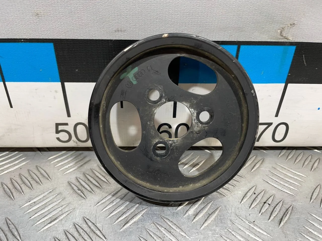 [Б/У] Шкив насоса гур [Код: 00633656 ]