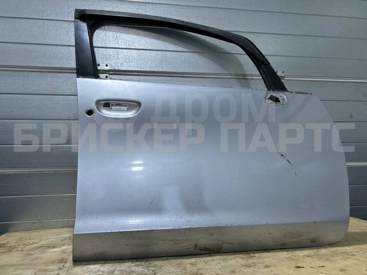 Дверь передняя правая Митсубиси Кольт 6  (Z20)