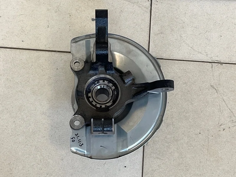 КУЛАК ПОВОРОТНЫЙ MITSUBISHI OUTLANDER XL 2006 2007 2008 2009 2010 2011 2012 3870A168 GA1W 4B10, передний правый